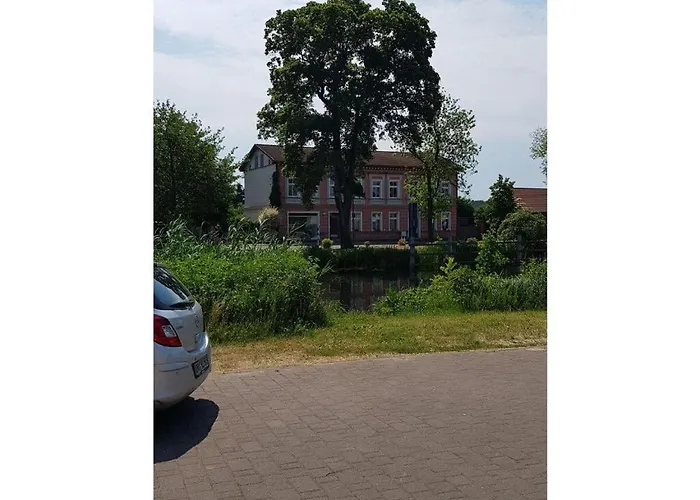 Beaver Modern Retreat Zerpenschleuse